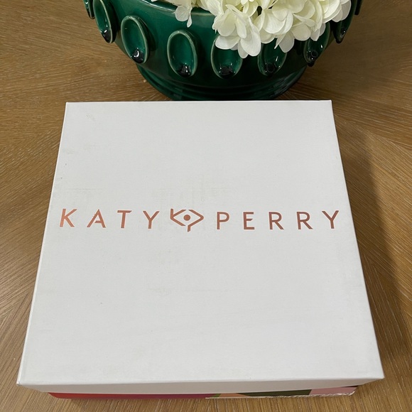 Katy Perry heels - Picture 2 of 7